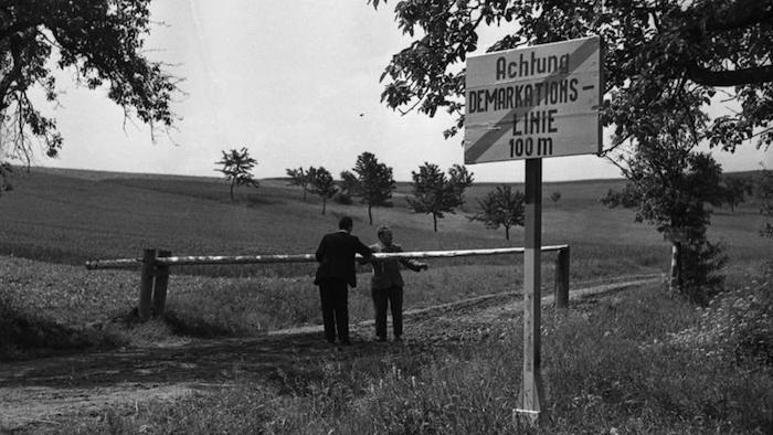 The frontier between Thuringia and Bavaria near Asbach, in 1950. Photo: Die Zeit / Deutsches Bundesarchiv / Otto Donath